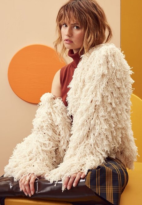 Debby Ryan actrice érotique galerie