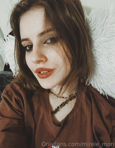 mirele mori joli modèle galeries