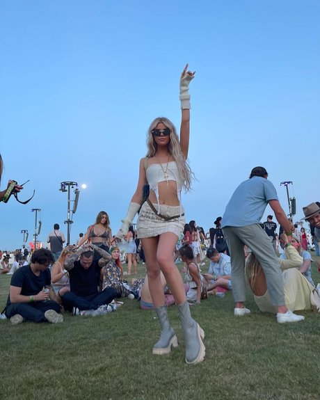 lunettes milf onlyfans sexe de haute qualité des photos