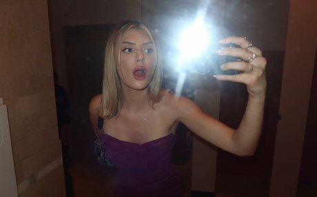 Alissa Violet art étoile galeries