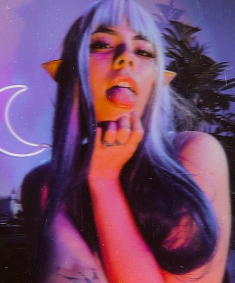 Luna Bloom nus star du porno img