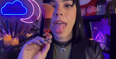 Luna Bloom modèle photo