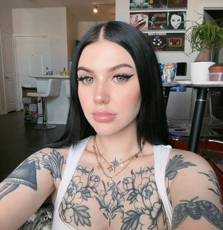 Kalei étoile érotique img