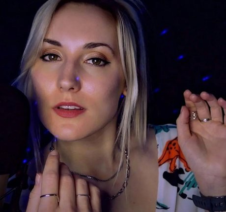 ASMR Shortbread star érotique images