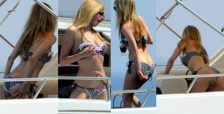 blonde étudiante onlyfans parfait et sexy images