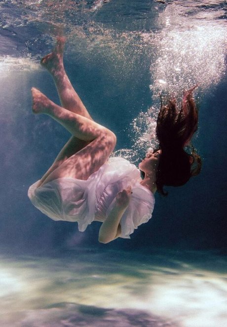 akyuliych belle actrice photos