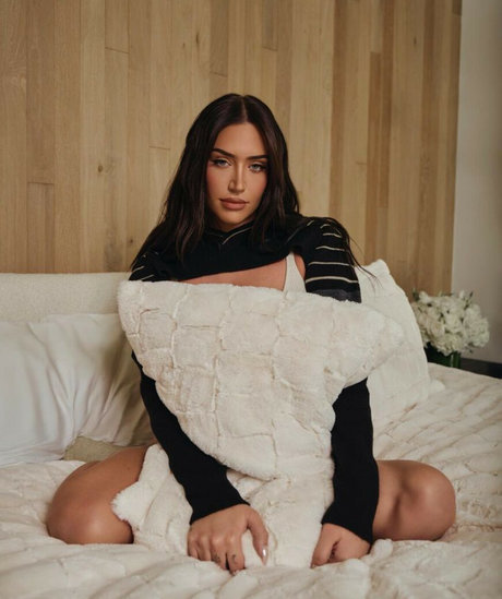 Anastasia Karanikolaou modèle joli images