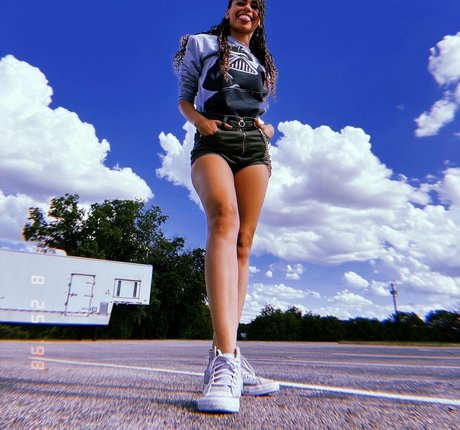 BlackKrystel modèle artistique photos