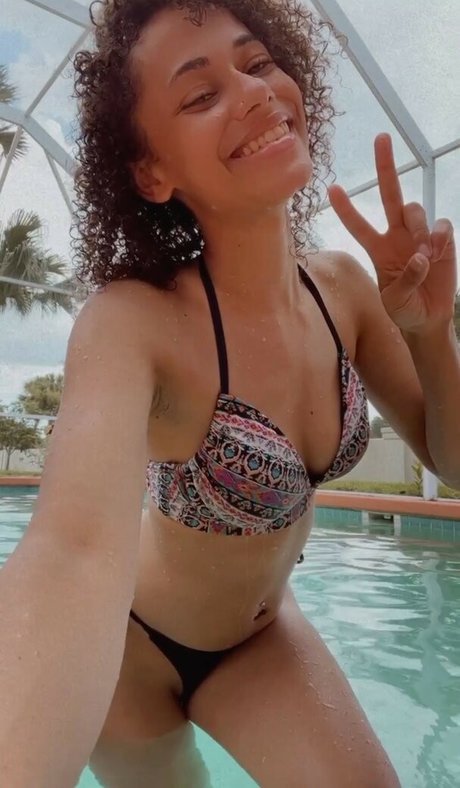 BlackKrystel actrice libre photo