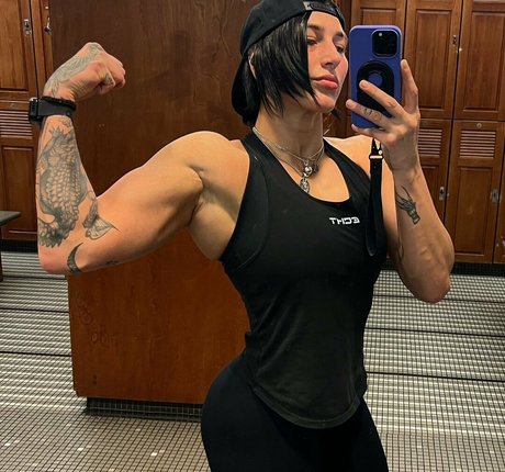 Rhea Ripley actrice adulte photos