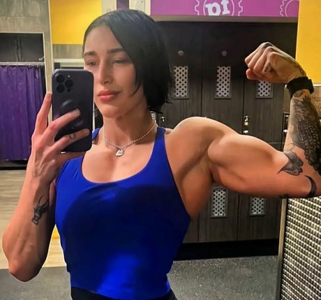 Rhea Ripley actrice sexy image