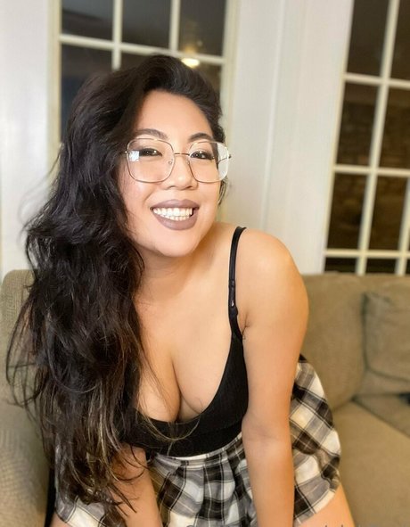 aiokilaci étoile nue des photos