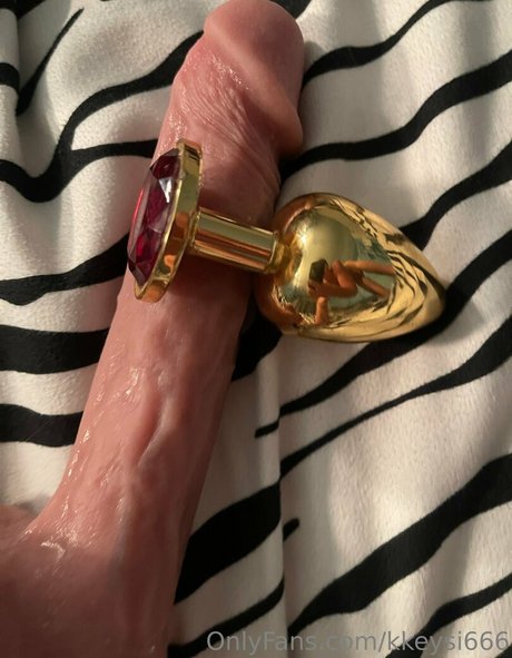 kkeysi666 actrice érotique archive