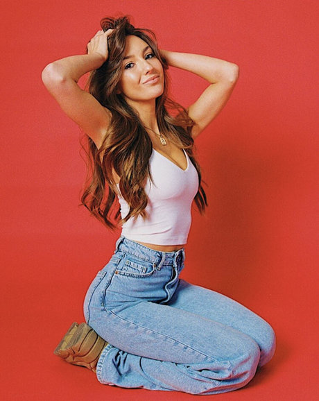 Taylor Alesia joli modèle des photos