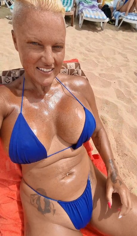 Carro Oberg star du porno sympa galeries