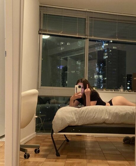 Christina Harris haut de star du porno image