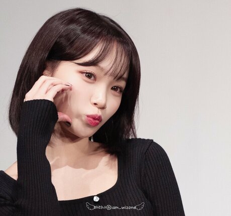 Kim Chaewon étoile hd des photos