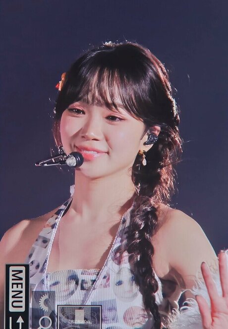 Kim Chaewon étoile chaude photo