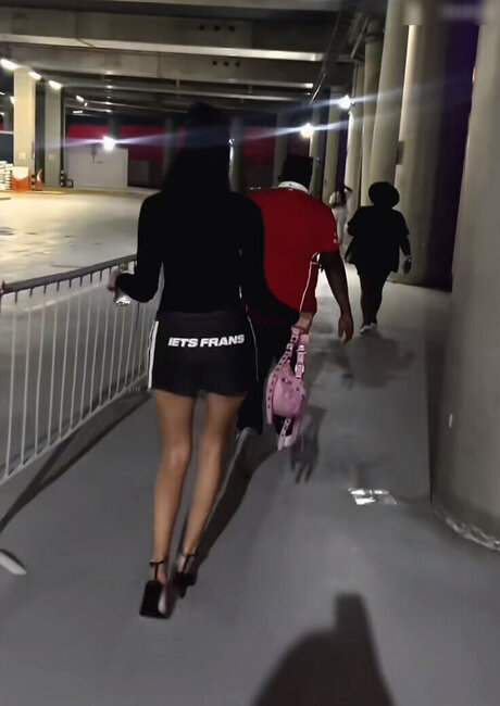 Enisa bukvic art modèle archive