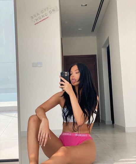 Enisa bukvic star du porno belle archive