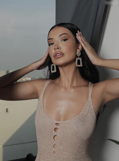 Enisa bukvic star du porno parfaite image