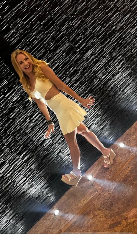 Jacey Birch nus star du porno image