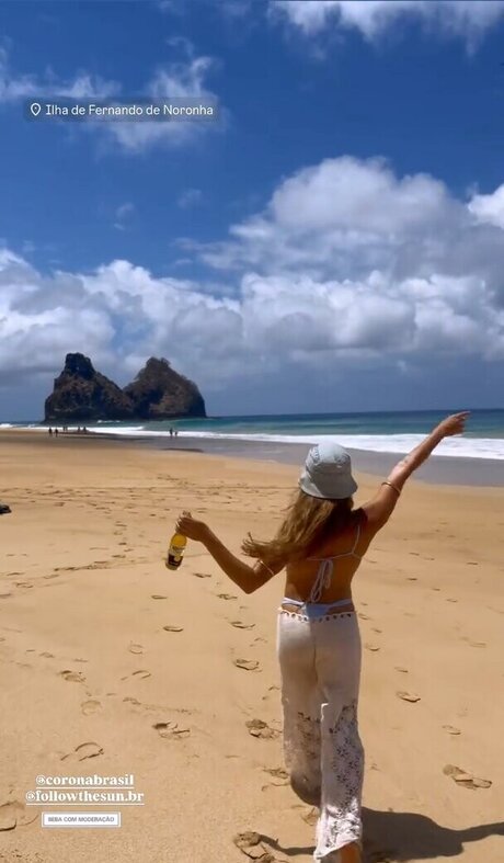 Camila Mayrink star du porno en haute qualité images