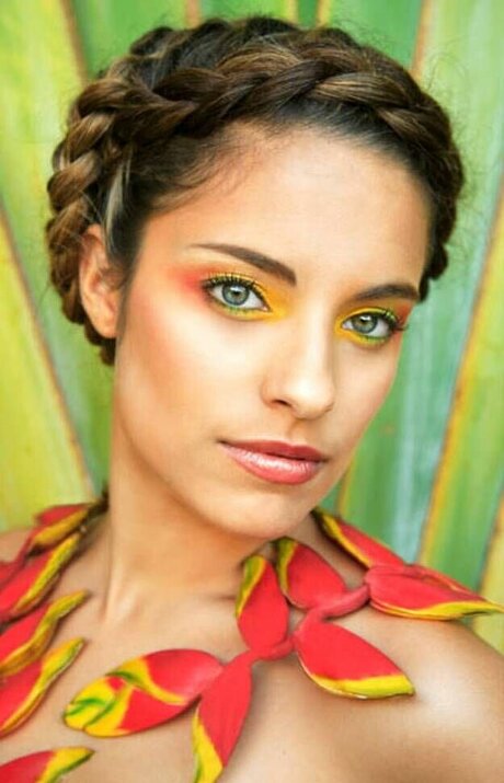 Kristen Stephensonpino mannequin image