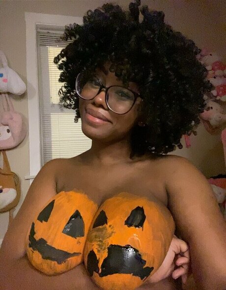 SantasSweetest modèle chaud img