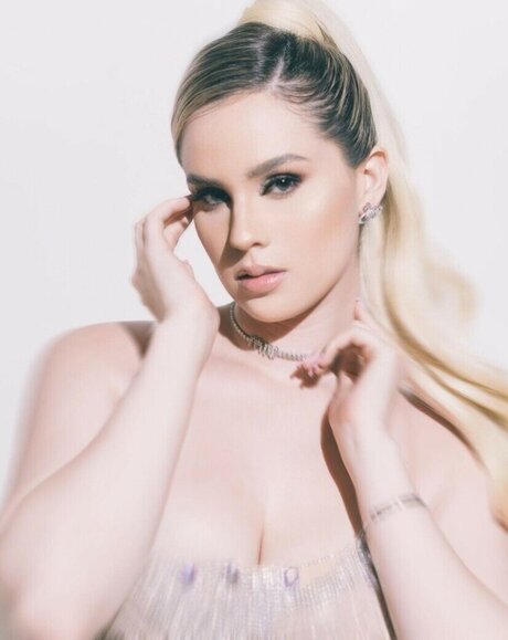 Debanhy Ariadne jolie étoile img