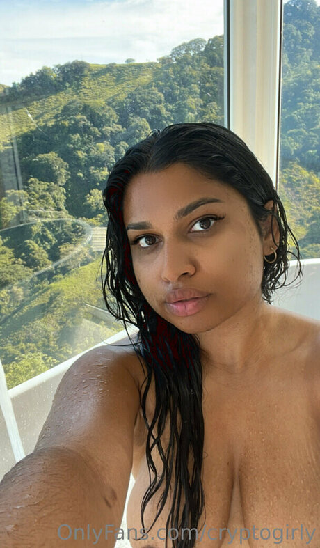 Miss Patel star érotique collection