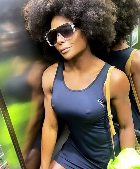 Adriana Bombom actrice xxx galerie