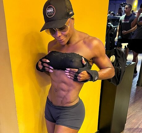 Adriana Bombom actrice exclusive collection