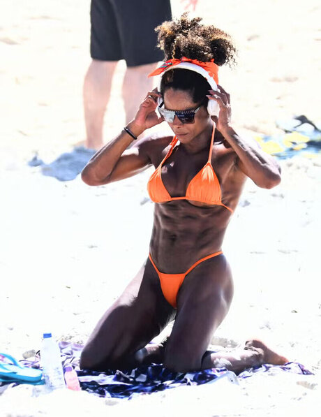 Adriana Bombom art modèle img