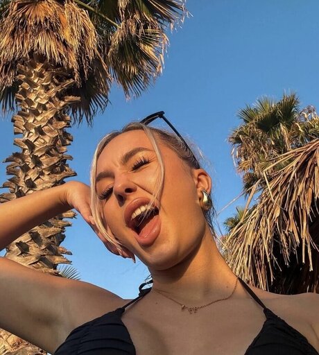 Maryyhx mannequin archive