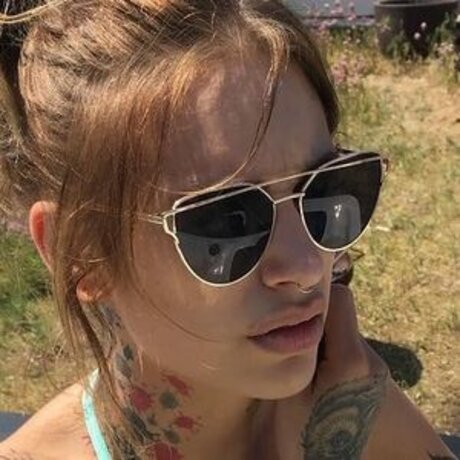 Liza Waschke star du porno nue photo