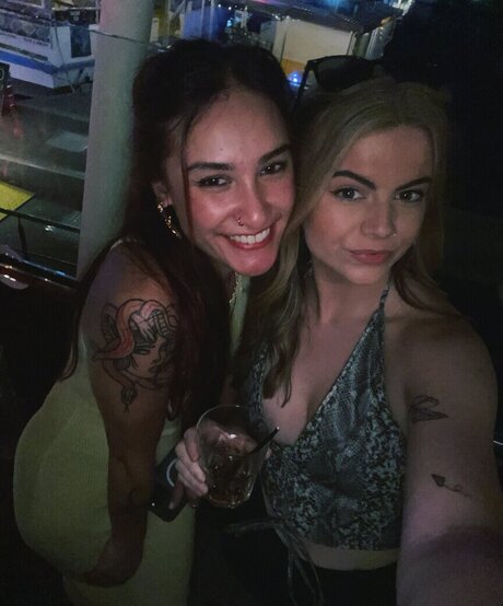 influenceur asiatique onlyfans jolie adulte images