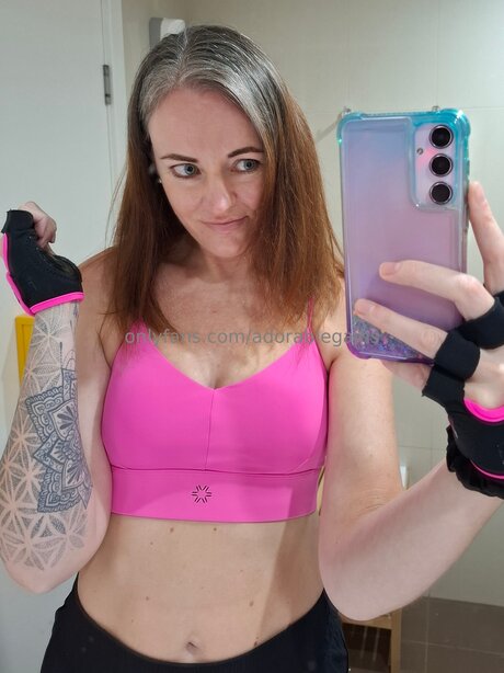 Adorablegains actrice de sexe archive