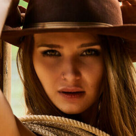 Sam Holly actrice porno archive