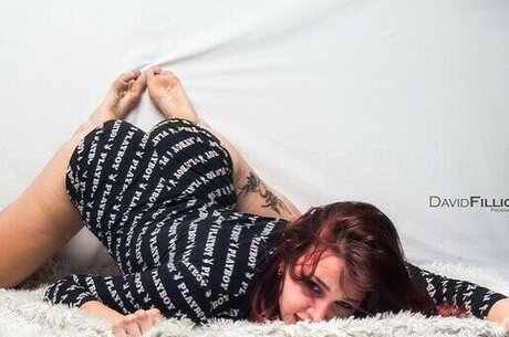 Sam Holly star du porno nue archive