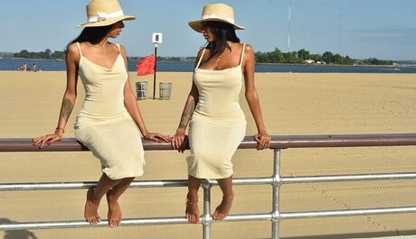 Belladonnas modèle magnifique photos