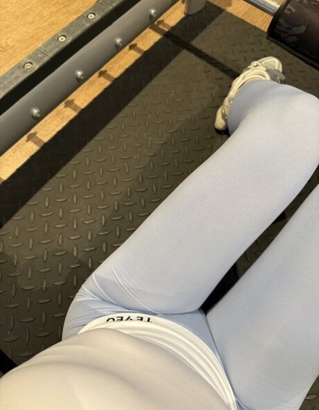 fans de poitrine plate uniquement porno nu archive