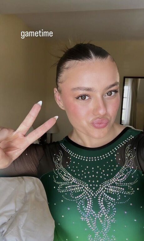 Emma Malewski star du porno adulte image