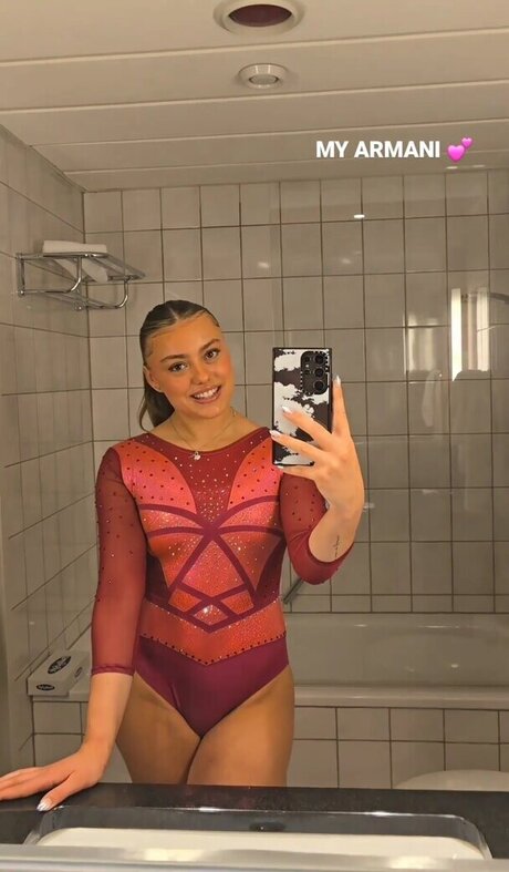 Emma Malewski star du porno adulte images