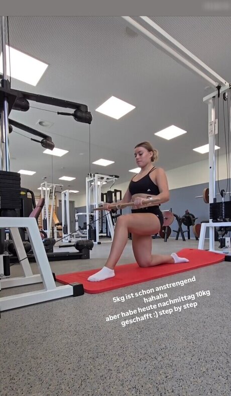 fans de grosses femmes poilues uniquement nue en haute qualité collection