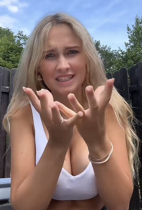 Wieke étoile sexy des photos