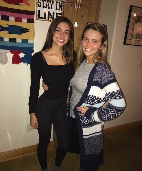 Cjsimon1 actrice érotique img