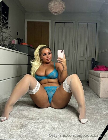 Bigboobzbarbie beau modèle images