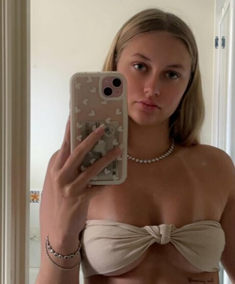 Unforgettable Blondie modèle xxx photos