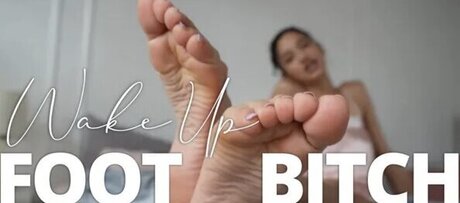 Bad Bella actrice nue galeries